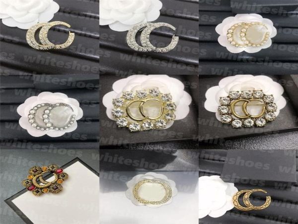 hollow letter designer brooch shiny crystal rhinestone suit pin dress pins women party fashion brooches8210750, Gray
hollow letter designer brooch shiny crystal rhinestone suit pin dress pins women party fashion brooches8210750, Gray