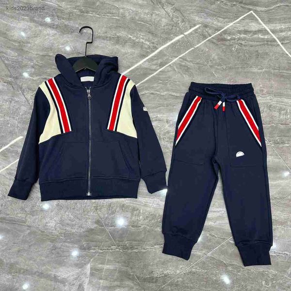 designer baby suits autumn tracksuits size 100-160 cm 2pcs panel design hooded jacket and double pocket decorative pants july28, White
designer baby suits autumn tracksuits size 100-160 cm 2pcs panel design hooded jacket and double pocket decorative pants july28, White