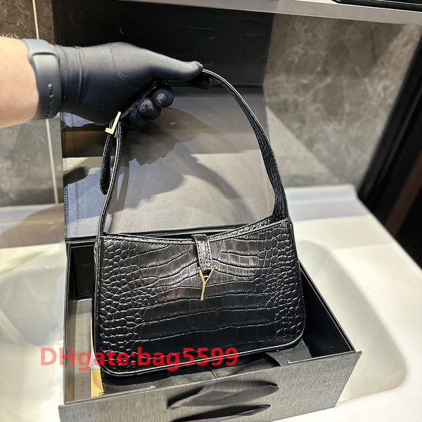 2023 designers mini tote bag women crossbody luxurys leather shoulder bags ladies outdoor handbags totes new underarm purses crocodile patte
2023 designers mini tote bag women crossbody luxurys leather shoulder bags ladies outdoor handbags totes new underarm purses crocodile patte