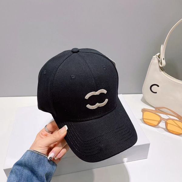 designer brand baseball cap men's and women's new embroidered letter sun visor hat made of pure cotton material for winter warmth, Blue;gray
designer brand baseball cap men's and women's new embroidered letter sun visor hat made of pure cotton material for winter warmth, Blue;gray