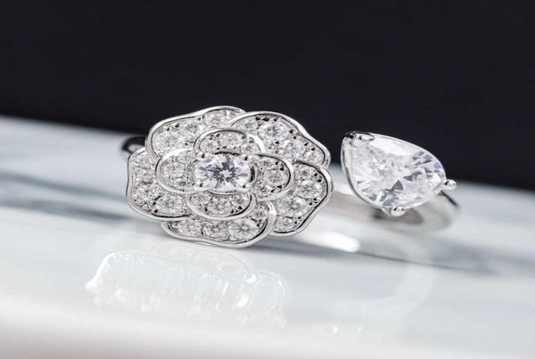 luxury brand pure 925 sterling silver jewelry rose camellia diamond clover flower wedding rings fine design party4611976, Golden;silver
luxury brand pure 925 sterling silver jewelry rose camellia diamond clover flower wedding rings fine design party4611976, Golden;silver