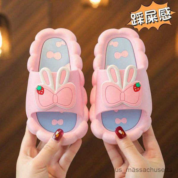 slipper summer girls indoor slippers pink baby slides shoes bathroom non-slip teenager girls slippers enfant fille r230815, Black;grey 
slipper summer girls indoor slippers pink baby slides shoes bathroom non-slip teenager girls slippers enfant fille r230815, Black;grey