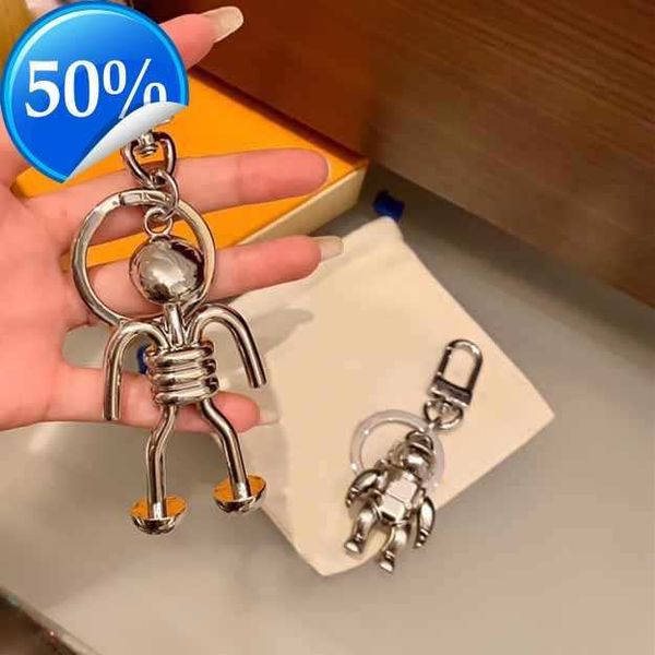 keychains lanyards luxurys designers keychain car key chain solid color monogrammed fashion leisure astronaut men women bag pendant accessor, Silver
keychains lanyards luxurys designers keychain car key chain solid color monogrammed fashion leisure astronaut men women bag pendant accessor, Silver