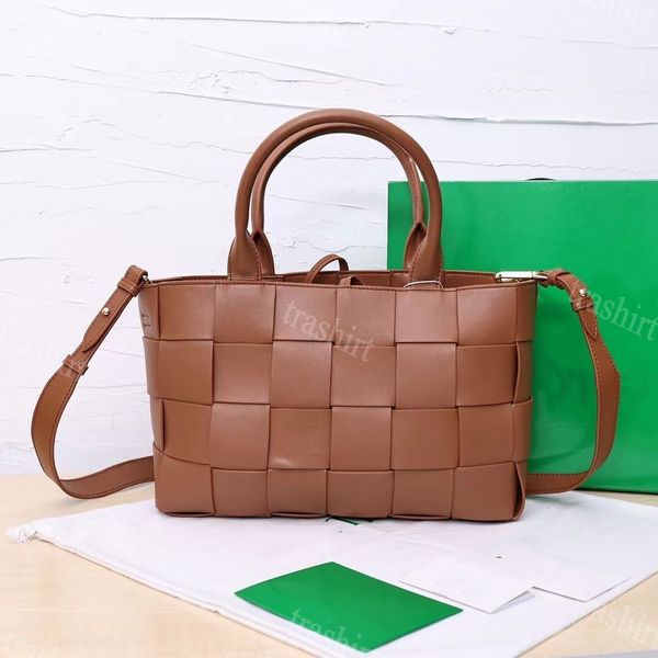 7a handbag designer shopping bags andiamo medium tote bag women shoulder bag woven calf leather fashion crossbody bag luxury handbag new 202
7a handbag designer shopping bags andiamo medium tote bag women shoulder bag woven calf leather fashion crossbody bag luxury handbag new 202