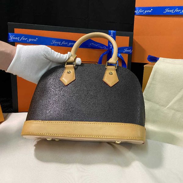 designer luxury leather handbag classic letter printing seashell bags shoulder messenger bag zipper mid capacity ladies handbag
designer luxury leather handbag classic letter printing seashell bags shoulder messenger bag zipper mid capacity ladies handbag