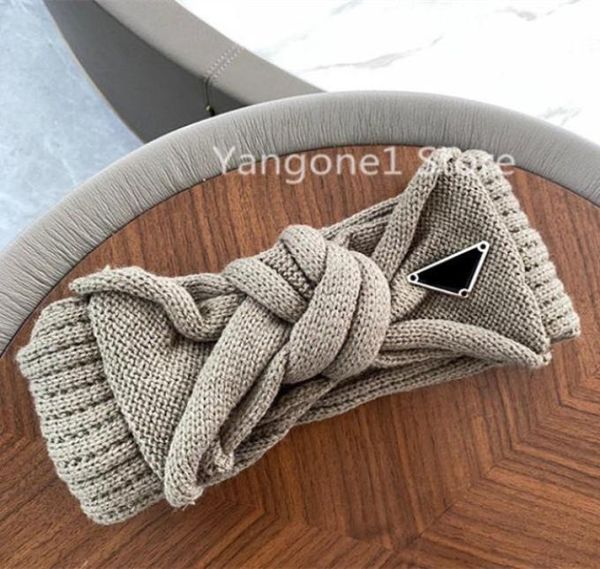 2021 luxury designer letter headbands hair bands for women girl brand elastic headband party outdoor sports fitness head wrap hair3994487, Silver
2021 luxury designer letter headbands hair bands for women girl brand elastic headband party outdoor sports fitness head wrap hair3994487, Silver
