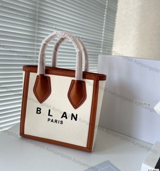summer women's bag new fashion casual small square bag designer unique shoulder strap messenger
summer women's bag new fashion casual small square bag designer unique shoulder strap messenger