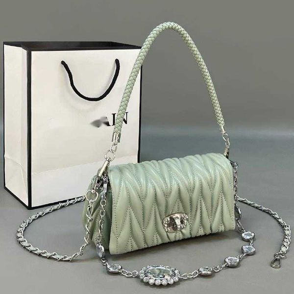 designer bags miui tote sewing chain fashion sweet luggage leather goods small bag lock button women's handbag 6kv9
designer bags miui tote sewing chain fashion sweet luggage leather goods small bag lock button women's handbag 6kv9