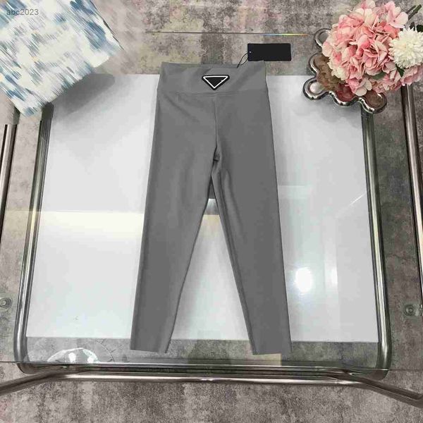 new designer child clothing yoga slim fit pants baby casual pants size 100-150 cm fashion geometric rubber logo kids trousers aug03, Blue
new designer child clothing yoga slim fit pants baby casual pants size 100-150 cm fashion geometric rubber logo kids trousers aug03, Blue