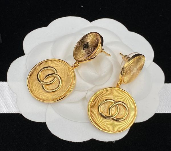 luxury brand designer round women039s crystal rhinestone pearl earrings wedding party42699288, Golden;silver
luxury brand designer round women039s crystal rhinestone pearl earrings wedding party42699288, Golden;silver