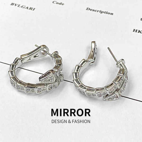 luxury bvlgr jewelry accessories designer woman baojia style new snake head ear studs earrings selling classic premium design earrings jewel, Golden
luxury bvlgr jewelry accessories designer woman baojia style new snake head ear studs earrings selling classic premium design earrings jewel, Golden
