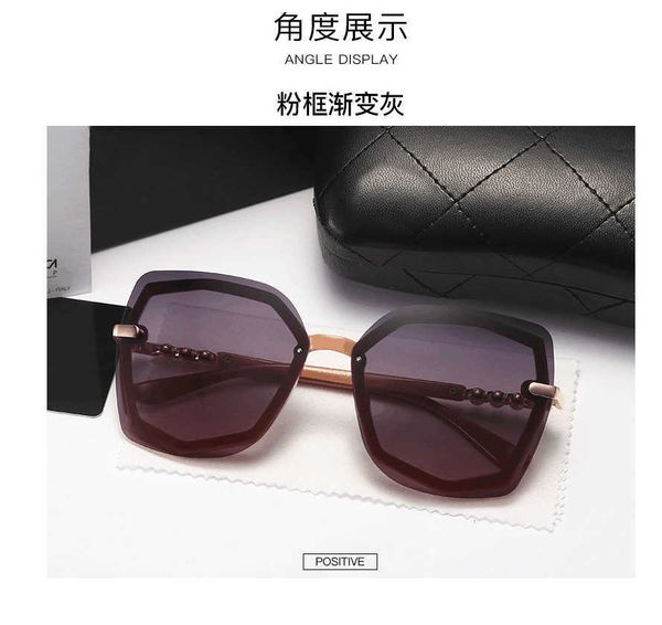 Fashion carti Designer Cool sunglasses 2021 new Polarized Sunglasses Women's frameless live flat driving glassesG7SA
Fashion carti Designer Cool sunglasses 2021 new Polarized Sunglasses Women's frameless live flat driving glassesG7SA