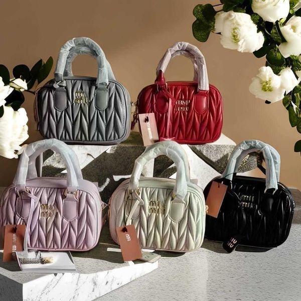 designers bags boston bag pleated red fashion shoulder bag crossbody tote bags female 87dj
designers bags boston bag pleated red fashion shoulder bag crossbody tote bags female 87dj
