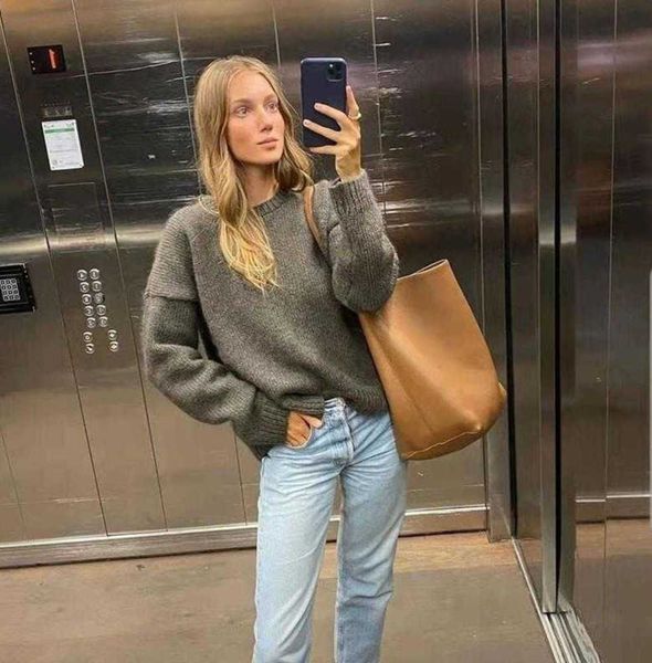 designer bag the row bucket bag small big and versatile new tote handbag large capacity single shoulder portable real leather women's b
designer bag the row bucket bag small big and versatile new tote handbag large capacity single shoulder portable real leather women's b