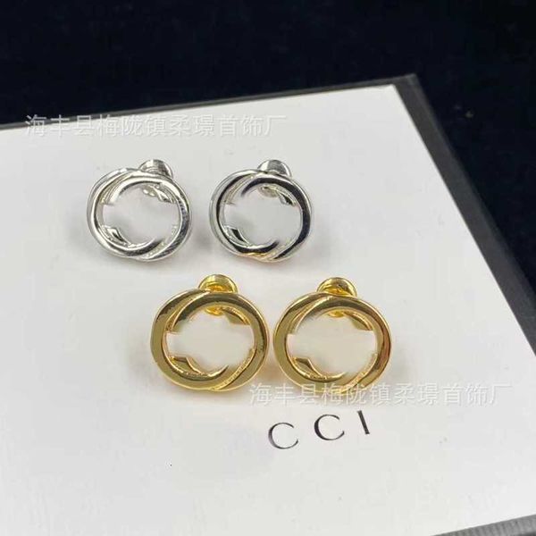 charm designer minimalist temperament, versatile daily life, fashionable commuting, brass material, exquisite craftsmanship, high-end earrin, Golden
charm designer minimalist temperament, versatile daily life, fashionable commuting, brass material, exquisite craftsmanship, high-end earrin, Golden