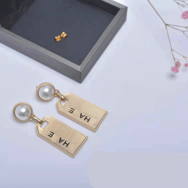 8 Style Mixed Brand Designer Earrings Letter Stud earrings Pearl Fashion Party Earrings Wedding Gift
8 Style Mixed Brand Designer Earrings Letter Stud earrings Pearl Fashion Party Earrings Wedding Gift