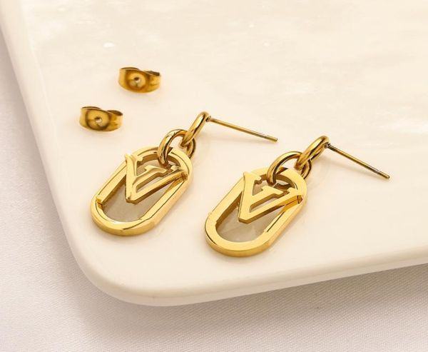 18k gold plated stud earring luxury brand designers letter fashion women love stainless steel diamond earring wedding party jewell8975559, Golden;silver
18k gold plated stud earring luxury brand designers letter fashion women love stainless steel diamond earring wedding party jewell8975559, Golden;silver