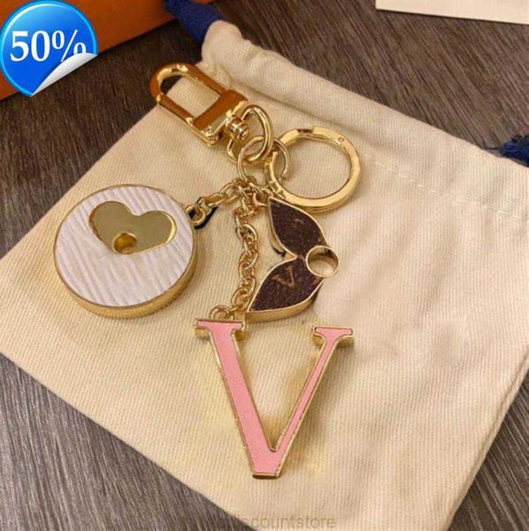 keychains lanyards high qualtiy brand designer keychain fashion purse pendant car chain charm bag keyring trinket handmade accessories 625es, Silver
keychains lanyards high qualtiy brand designer keychain fashion purse pendant car chain charm bag keyring trinket handmade accessories 625es, Silver