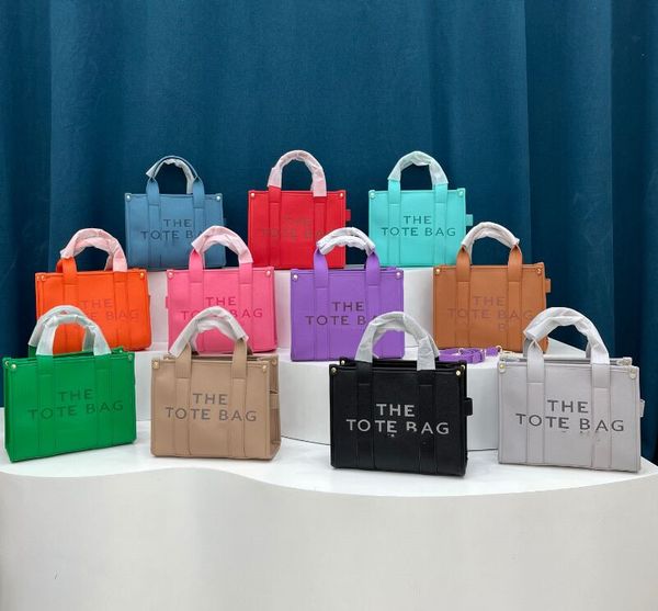 mini girl tote bag fashion letter print children handbag crossbody bag factory price, Black
mini girl tote bag fashion letter print children handbag crossbody bag factory price, Black