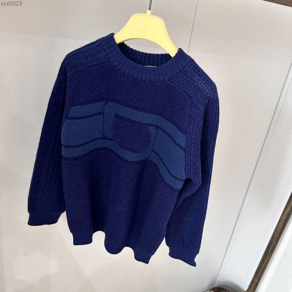 23ss designer baby pullover fashion long sleeved kids sweater size 100-160 cm striped logo pattern design child knitwear july27, Blue
23ss designer baby pullover fashion long sleeved kids sweater size 100-160 cm striped logo pattern design child knitwear july27, Blue