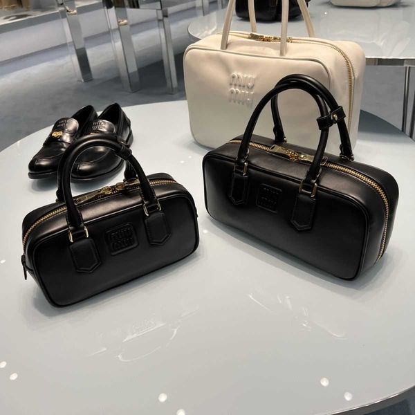 designers bags fashion beauty shoulder crossbody bag small bag bowling handbag women's boston bag v9h9
designers bags fashion beauty shoulder crossbody bag small bag bowling handbag women's boston bag v9h9