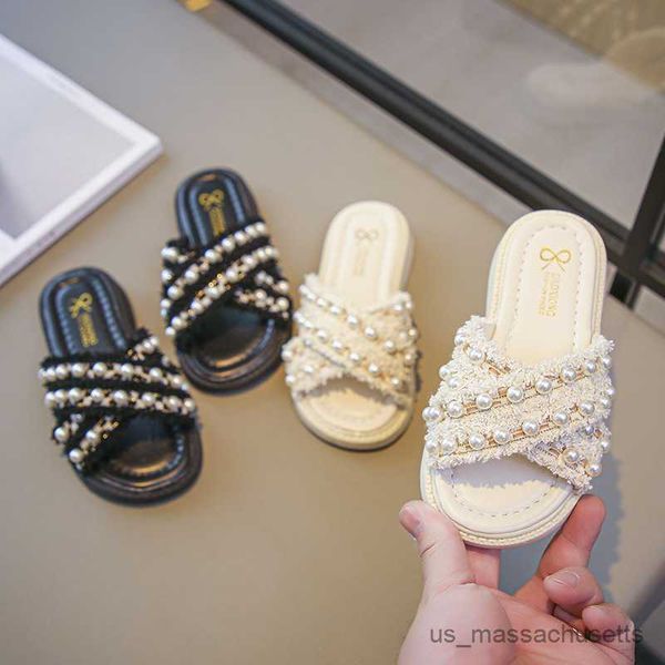 slipper 4-18y children slippers girls sandals summer kids flip flops flats shoes baby soft sole beading princess non-slip footwear y26 r2308, Black;grey
slipper 4-18y children slippers girls sandals summer kids flip flops flats shoes baby soft sole beading princess non-slip footwear y26 r2308, Black;grey