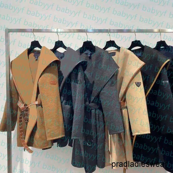 womens jackets for women trench coat designer windbreaker fashion hooded cloak letters style with belt slim lady outfit jacket woolen black, Black;brown
womens jackets for women trench coat designer windbreaker fashion hooded cloak letters style with belt slim lady outfit jacket woolen black, Black;brown