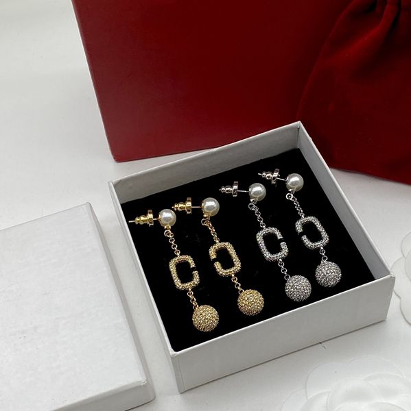 2023 earrings designer for women stud luxury gold heart shape pearl crystal gold double v letter 925s silver jewelry classic love you a6, Golden;silver
2023 earrings designer for women stud luxury gold heart shape pearl crystal gold double v letter 925s silver jewelry classic love you a6, Golden;silver