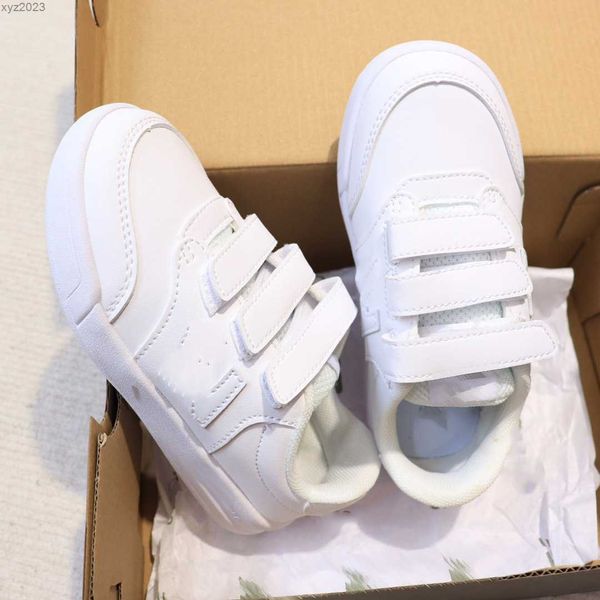 23ss designer kids casual shoe fashion buckle strap child sneakers size 26-35 spring baby training shoe including shoe box aug03, Black;red
23ss designer kids casual shoe fashion buckle strap child sneakers size 26-35 spring baby training shoe including shoe box aug03, Black;red