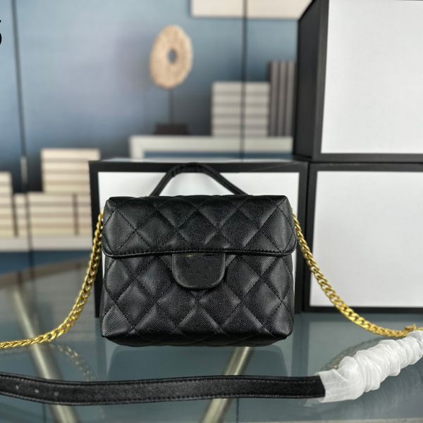 23c womens cosmetic case box bags handle totes caviar leather calfskin gold metal hardware chain crossbody shoulder vanity turn lock designe
23c womens cosmetic case box bags handle totes caviar leather calfskin gold metal hardware chain crossbody shoulder vanity turn lock designe