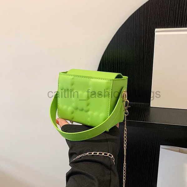 cross body fashionable mini embossed lipstick bag for women's 2023 summer new western style one shoulder crossbody handheld small squar
cross body fashionable mini embossed lipstick bag for women's 2023 summer new western style one shoulder crossbody handheld small squar