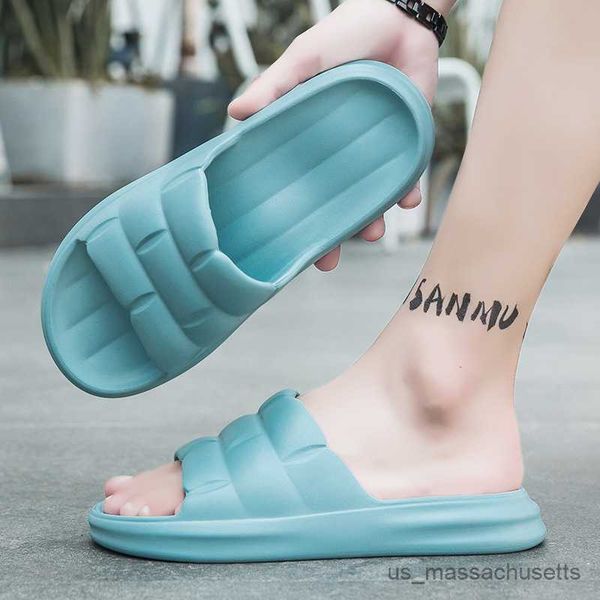 slipper large size outer wear soft bottom slippers solid color home bathroom couple thick bottom flip flops r230815, Black;grey
slipper large size outer wear soft bottom slippers solid color home bathroom couple thick bottom flip flops r230815, Black;grey
