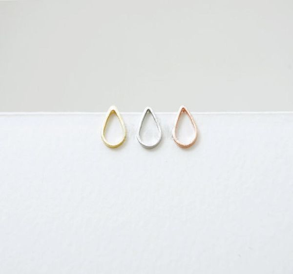 fashion of water droplets in the shape of stud earringsframe shape of water stud earrings whole 4140706, Golden;silver
fashion of water droplets in the shape of stud earringsframe shape of water stud earrings whole 4140706, Golden;silver