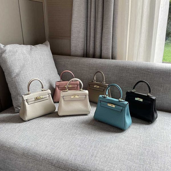 designer kelys bags mini lychee leather carrie bag fashion messenger small versatile buckle women's layer shoulder
designer kelys bags mini lychee leather carrie bag fashion messenger small versatile buckle women's layer shoulder
