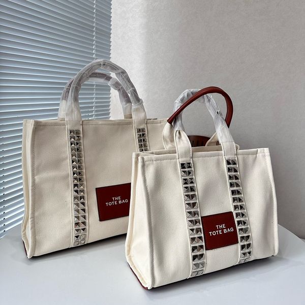 designer bags luxury tote bag large capacity tote women handbag fashion shoulder bag classic crossbody boutique bag exquisite color matching
designer bags luxury tote bag large capacity tote women handbag fashion shoulder bag classic crossbody boutique bag exquisite color matching
