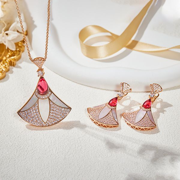 luxurious jewelry necklace stud earrings set women lady inlay cubic zircon mother of pearl synthetic carnelian fan-shaped pendant, Black
luxurious jewelry necklace stud earrings set women lady inlay cubic zircon mother of pearl synthetic carnelian fan-shaped pendant, Black