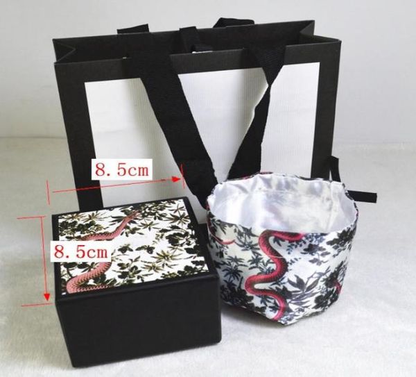 fashionable blackwhite jewelry box accessories suitable for necklace bracelet ring earrings the box is not sold separately1942443, Black;white
fashionable blackwhite jewelry box accessories suitable for necklace bracelet ring earrings the box is not sold separately1942443, Black;white