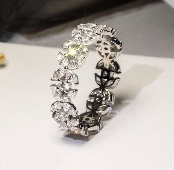 choucong new arrival luxury jewelry 925 sterling silver marquise white z cz diamond petal women wedding flower band ring for l7135525, Slivery;golden
choucong new arrival luxury jewelry 925 sterling silver marquise white z cz diamond petal women wedding flower band ring for l7135525, Slivery;golden