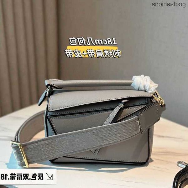 designer puzzles bags new embroidery shoulder strap geometric bag mini spliced diamond checker bag high beauty crossbody small bag girl
designer puzzles bags new embroidery shoulder strap geometric bag mini spliced diamond checker bag high beauty crossbody small bag girl