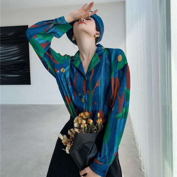 item oil painting retro long sleeved shirt womens style spring and autumn western contrasting color hong kong, White
item oil painting retro long sleeved shirt womens style spring and autumn western contrasting color hong kong, White