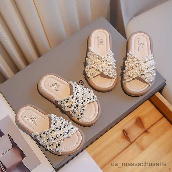 slipper 2023 new simple non-slip children fashion slippers cute pearls cross girls casual shoes open-toe style princess flats kid r230815, Black;grey
slipper 2023 new simple non-slip children fashion slippers cute pearls cross girls casual shoes open-toe style princess flats kid r230815, Black;grey