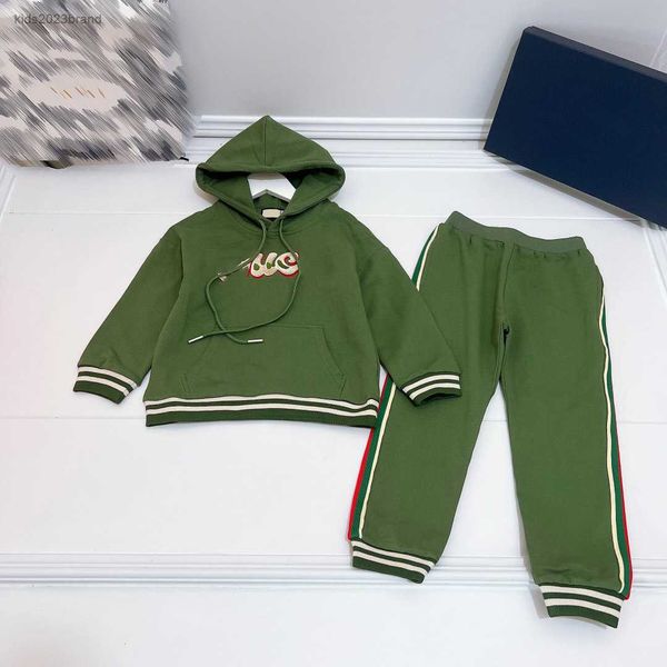 designer baby tracksuits autumn kids sets size 110-160 cm 2pcs chest letter logo embellishment hoodie and sports pants aug02, White
designer baby tracksuits autumn kids sets size 110-160 cm 2pcs chest letter logo embellishment hoodie and sports pants aug02, White