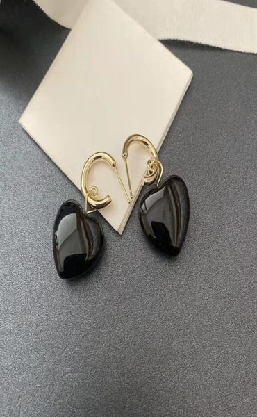 luxury designer french women stud earrings with black pearl stone origin logo big heart earring jewelry for girls gift c0312593718, Golden;silver
luxury designer french women stud earrings with black pearl stone origin logo big heart earring jewelry for girls gift c0312593718, Golden;silver