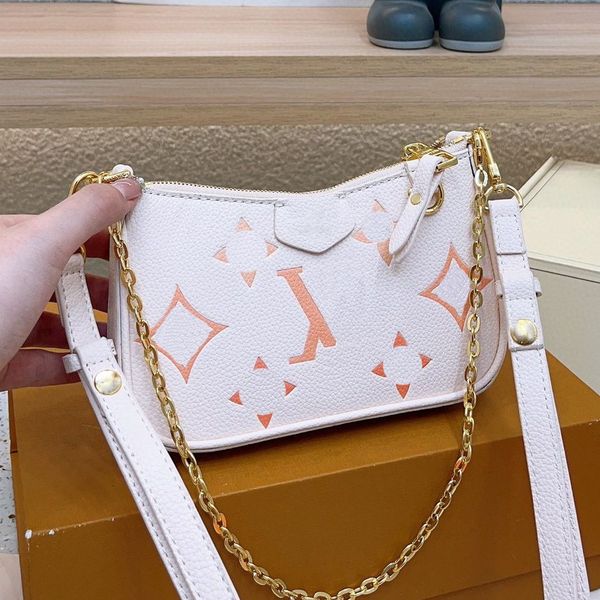 designer bags shoulder bag totes real leather luxury old flower diane baguette handbag large-capacity canvas strap embossed letters colorful
designer bags shoulder bag totes real leather luxury old flower diane baguette handbag large-capacity canvas strap embossed letters colorful