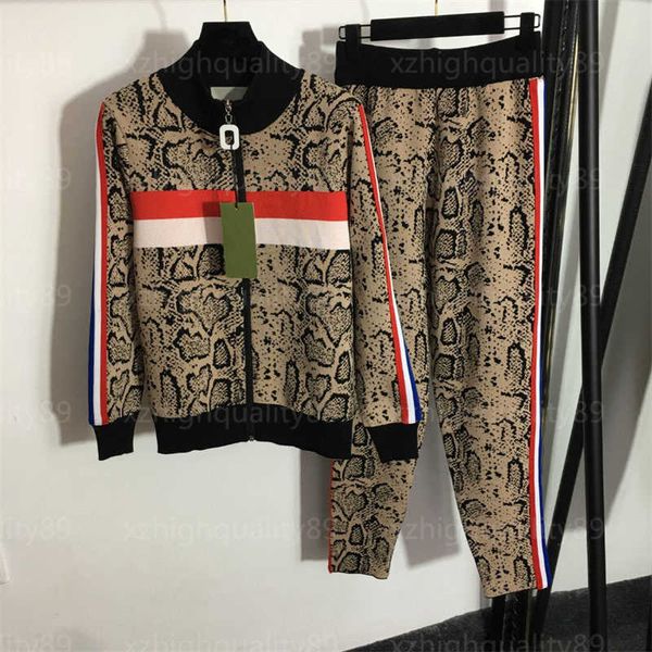 tracksuit women sports two piece jacket sweatpants set snake print cardigan coat striped webbing high waist pants designer knit tracksuits w, Gray
tracksuit women sports two piece jacket sweatpants set snake print cardigan coat striped webbing high waist pants designer knit tracksuits w, Gray