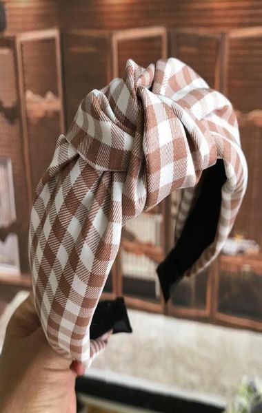 2020 autumn winter new letter hairbands comfortable plaid hairpin fashion headdress simple ed waist wide hairband8174011, Black;brown
2020 autumn winter new letter hairbands comfortable plaid hairpin fashion headdress simple ed waist wide hairband8174011, Black;brown