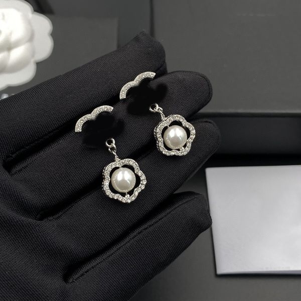 hollow pearl pendant earrings luxury designer charm earrings jewelry gift valentines day wedding accessory, Golden;silver
hollow pearl pendant earrings luxury designer charm earrings jewelry gift valentines day wedding accessory, Golden;silver