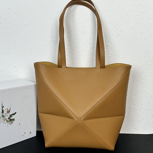 fold tote bag shiny calfskin leather handbag geometric design large capacity travel totes shopping bags fashion letter crossbody bags should
fold tote bag shiny calfskin leather handbag geometric design large capacity travel totes shopping bags fashion letter crossbody bags should