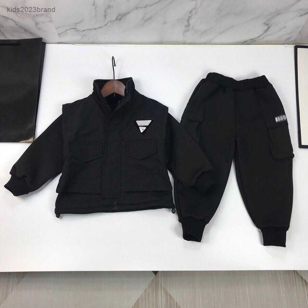 baby tracksuits designer kids clothes child sets size 100-160 cm 2pcs fake two-piece design long sleeved jacket and pants aug03, White
baby tracksuits designer kids clothes child sets size 100-160 cm 2pcs fake two-piece design long sleeved jacket and pants aug03, White