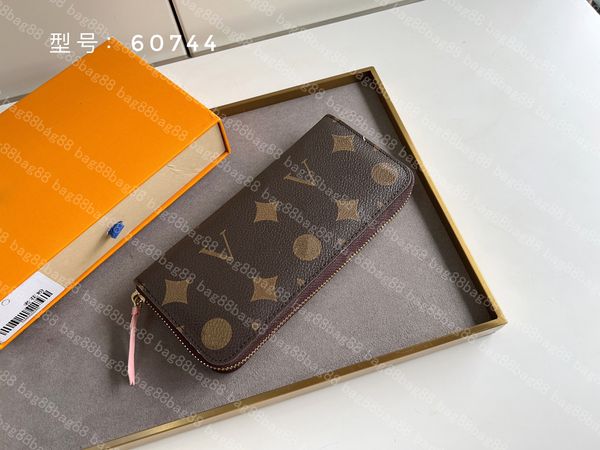 designer wallet m60744/60742 women wallet card holder single zipper zipper coin purse fashion classical men leather purse long wallets / old, Red;black
designer wallet m60744/60742 women wallet card holder single zipper zipper coin purse fashion classical men leather purse long wallets / old, Red;black